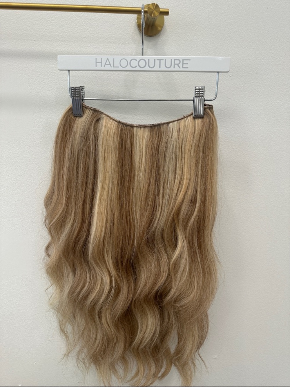 Halocouture Hairpiece long dark blonde and light blonde highlighted hairpiece - Picture 6 of 7